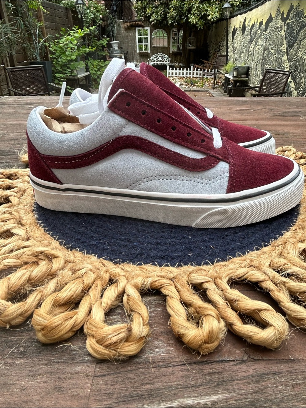 Vans Kids Low-Top Sneakers in Light Blue and Burgundy